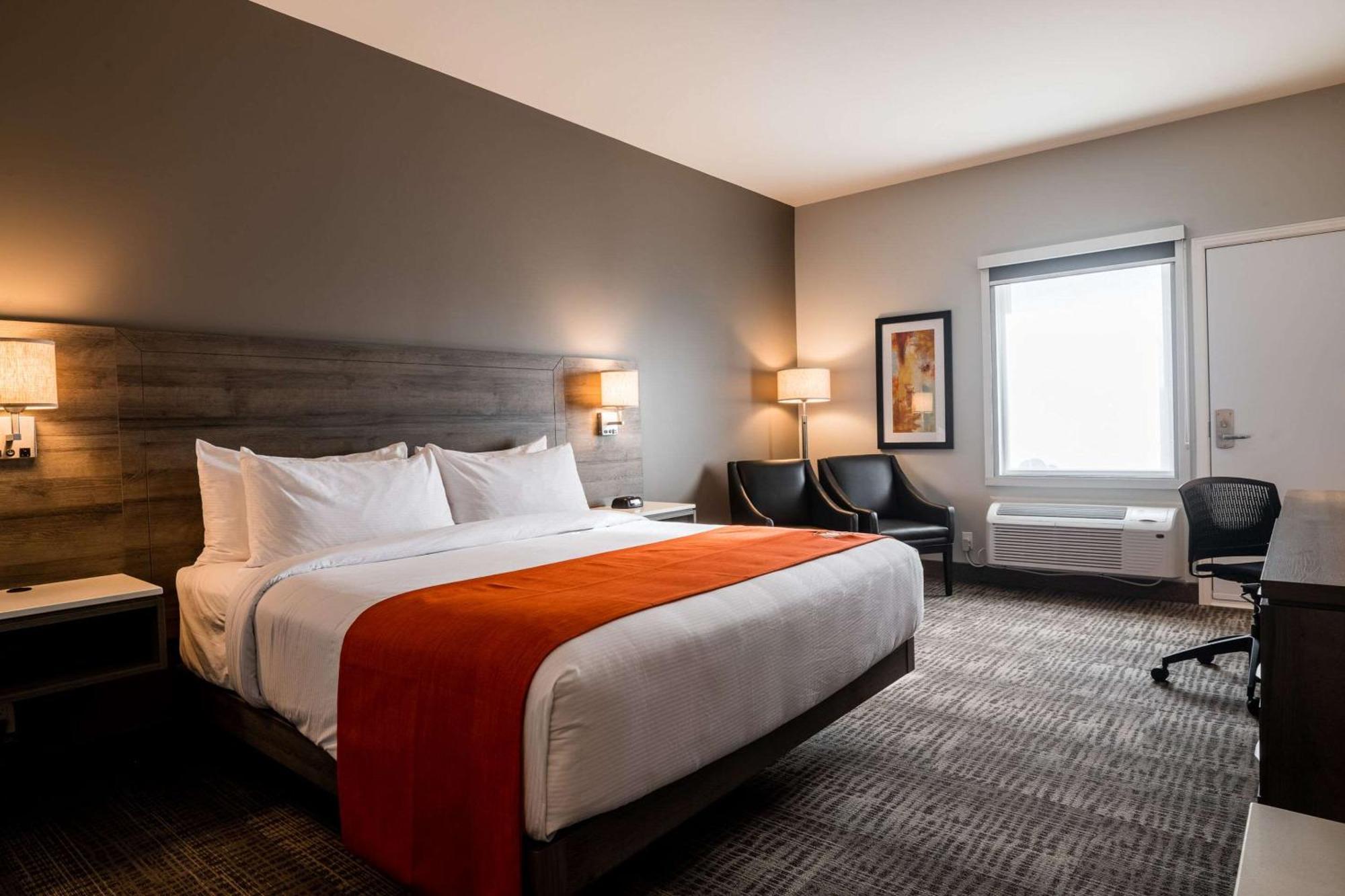 Amsterdam Inn & Suites, Ascend Hotel Collection Florenceville Esterno foto