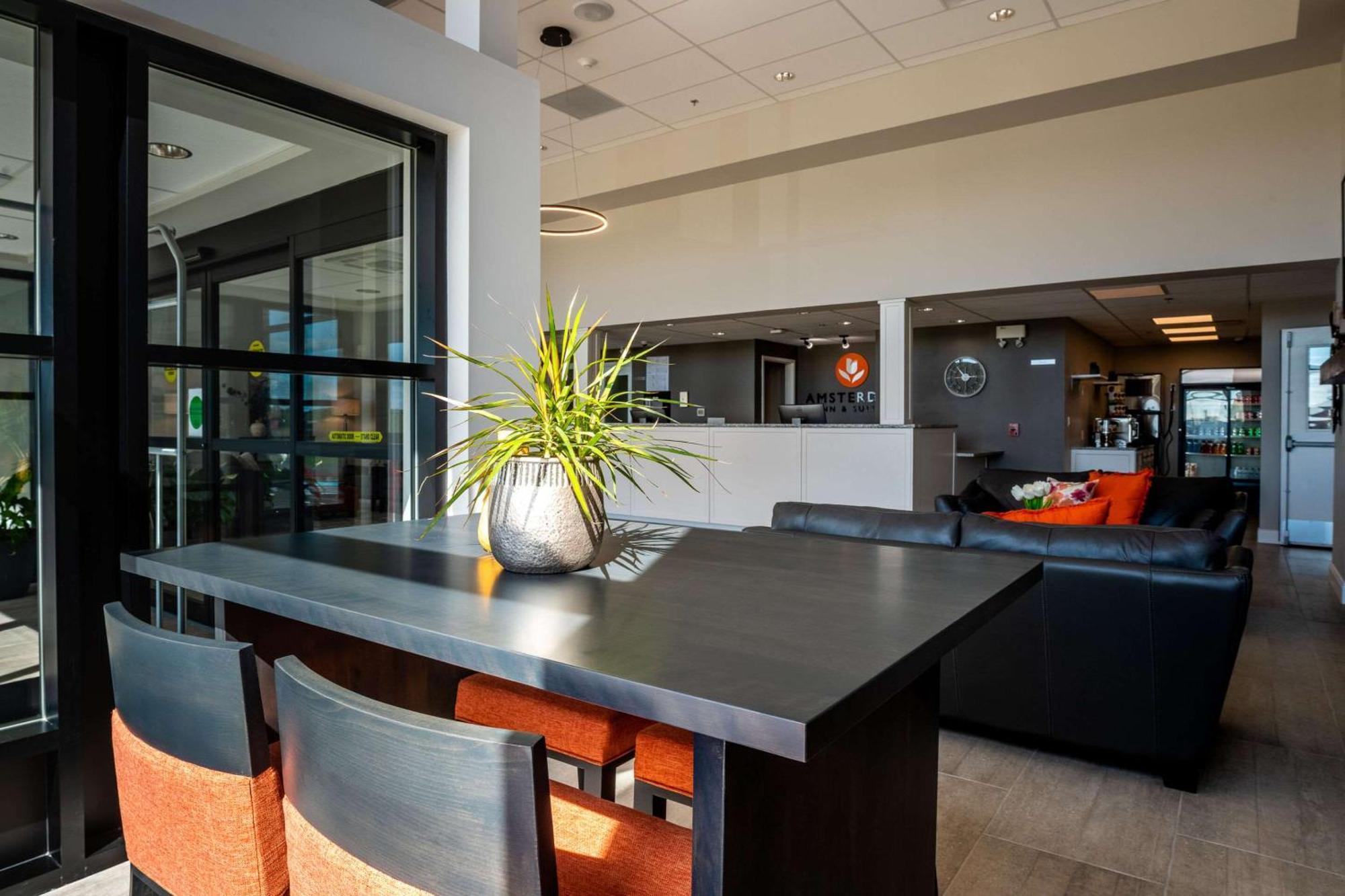 Amsterdam Inn & Suites, Ascend Hotel Collection Florenceville Esterno foto